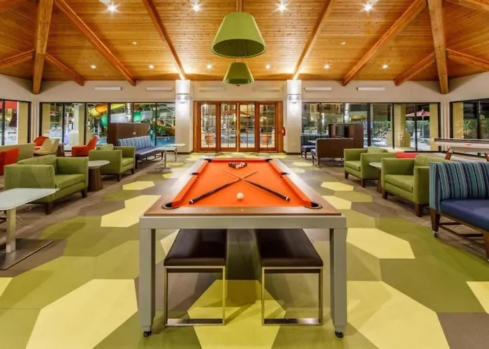 Enjoy Setting With Multiple Pools Including Adult Pool In 2bd *