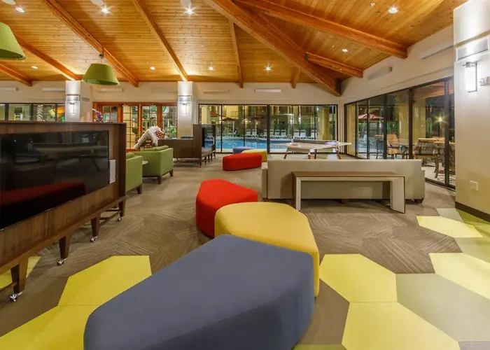 Enjoy Setting With Multiple Pools Including Adult Pool In 2bd * Scottsdale